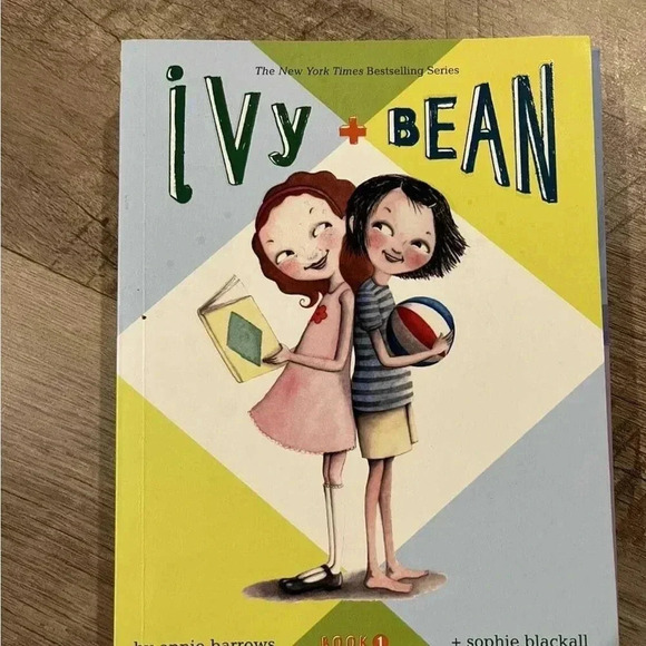 Ivy and Bean Series Books 1  4 and 5 - Picture 3 of 5